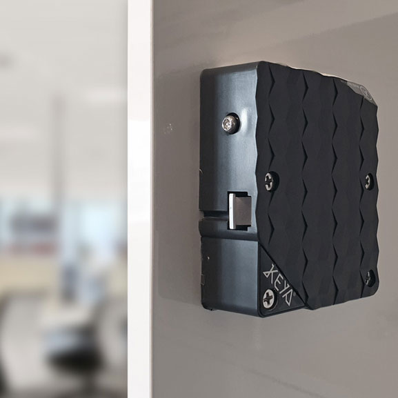 Coverk ei näy lokeron ulkopuolelle